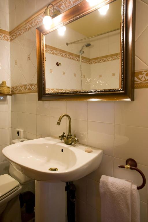 Niu Dels Falcons Bed and Breakfast La Molina  Kamer foto