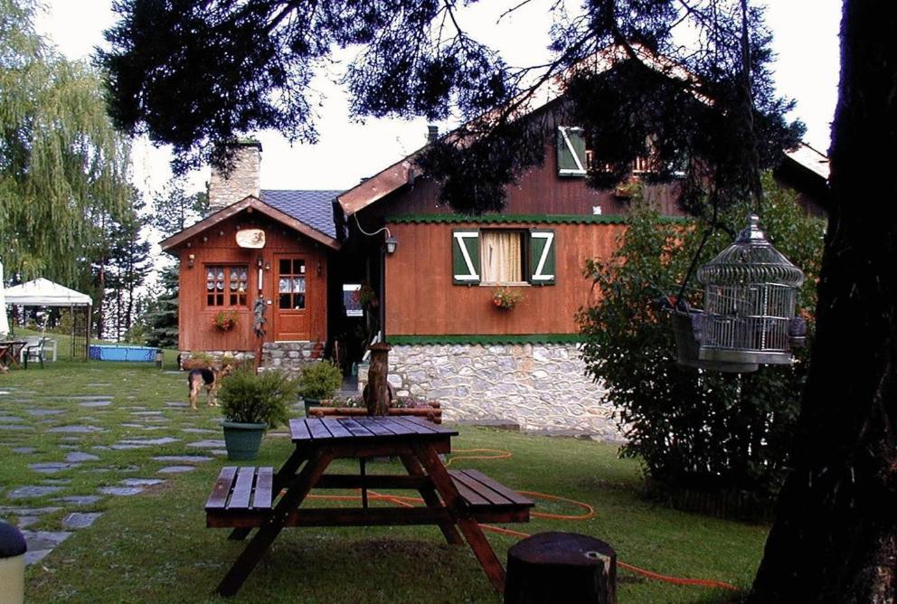 Niu Dels Falcons Bed and Breakfast La Molina  Buitenkant foto